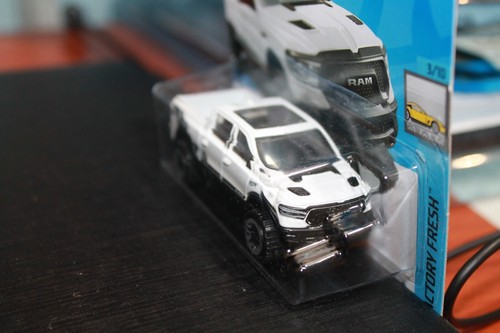 DODGE RAM - 1500 REBEL - 2020 - HOT WHEELS 2024 - SCALA1/64 - Foto 4 di 5