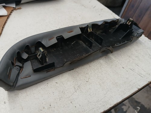 Toyota Land Cruiser FZJ80 left driver Arm Rest Leather OEM 74022 60020 - Picture 5 of 9
