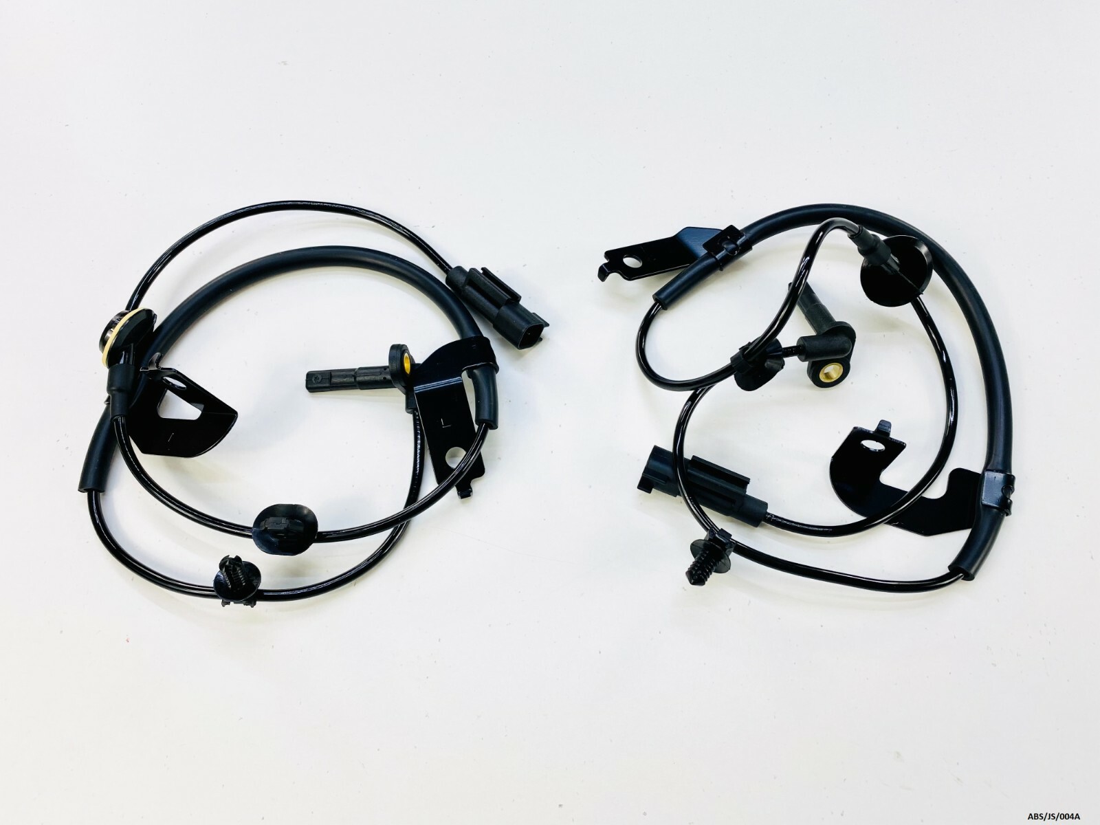 2 x Front ABS Sensor for Dodge Journey Sebring Avenger 20072020 ABS/JS