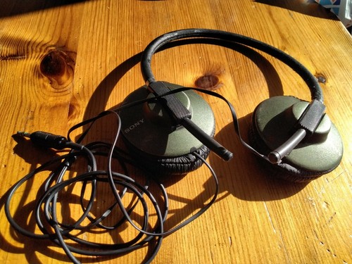 Sony Vintage Cabled Earphones MDR 570 