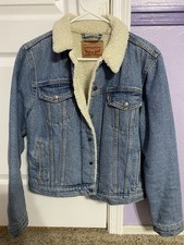 Levi's Women  s  Sherpa Lined Blue Denim Jacket Button Closure Size L