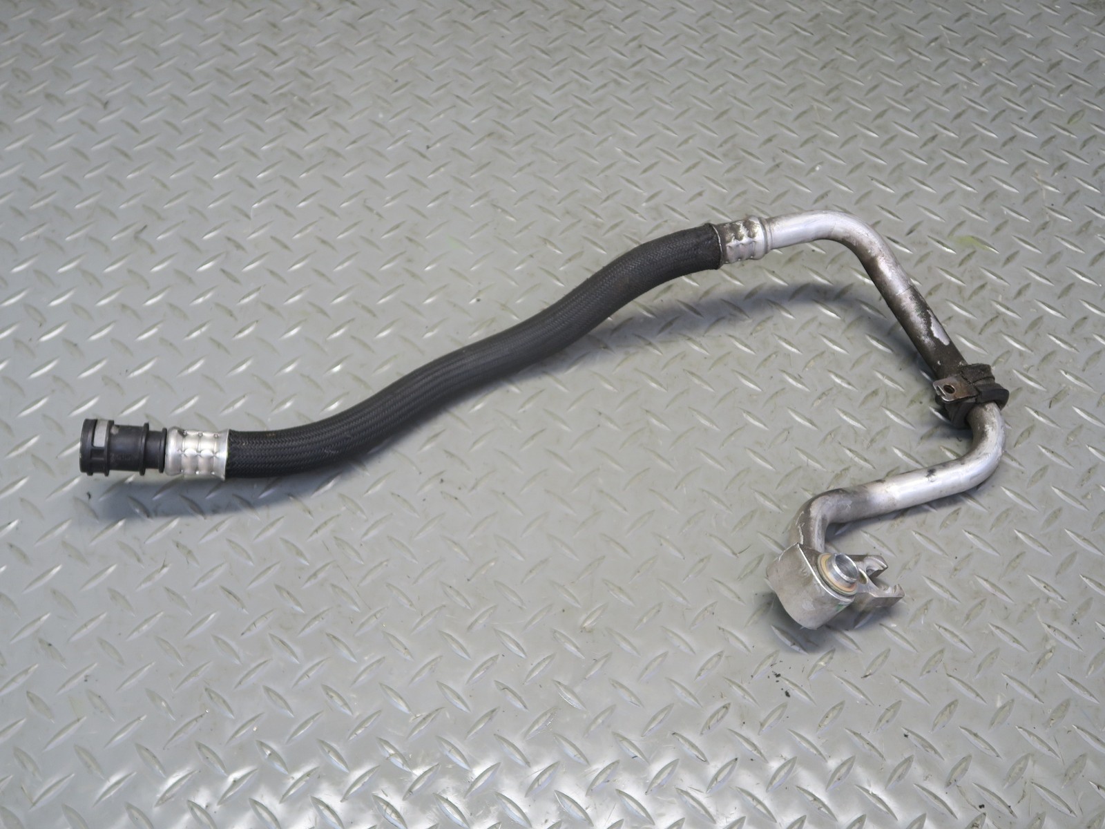 Maserati Ghibli S Q4 2014-2020 Ac hoses Set