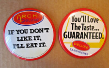 2 boutons / épingles promotionnels McDonald's vintage 1996 ~ The Arch Deluxe Burger
