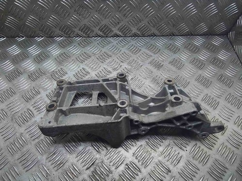 VW PASSAT B6 3C2 Generatorhalterung 06f903143e 2.00 Petrol 147kw 2006 24974251