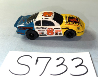 AFX / TOMY VINTAGE SLOT CAR CHEVY STOCKER LION #8 PERFORMANCE