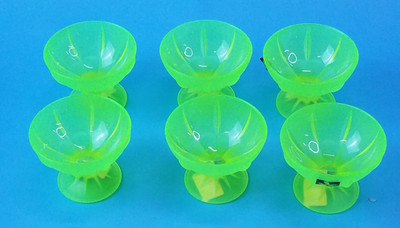 A lot of 6 fluorescent green sherbet ice cream cups made by Luminarc France