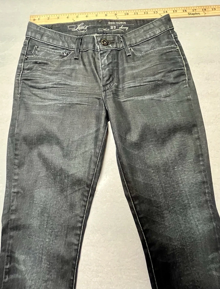 Pantalones de mezclilla ajustados de tiro bajo vintage Levis Demi Curve para mujer talla 27 x 32 azul Foto 4 de 4