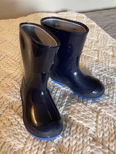Canada Rubber Toddler Rain Boots Navy/Blue size 5-6