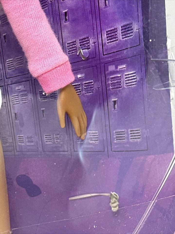 美泰 2009 年芭比娃娃“So In Style Grace & Courtney”损坏盒未拆封 — 第 3/4 张图片