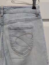 Chicos  Light Blue. Women Jeans Size 1 Short  Pockets. Stretchy  Platinum