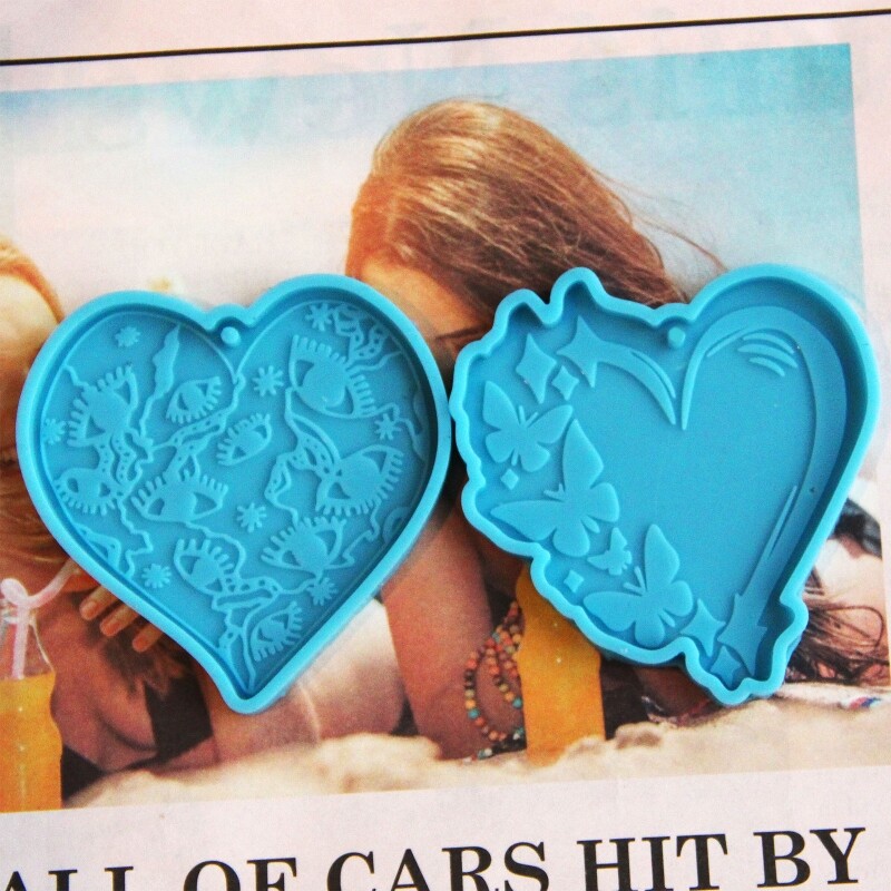 2x Eye for Butterfly Keychain Epoxy Silicone Mold with Hanging Hole for DIY