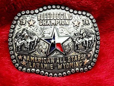 Championship Bulldogging Rodeo Trophy Buckle LARAMIE WYOMING 1976 RARE 143