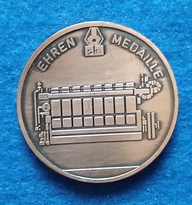01 039 DDR Medaille  Ehrenmedaille SKL Magdeburg Motoren und Systemtechnik AG...