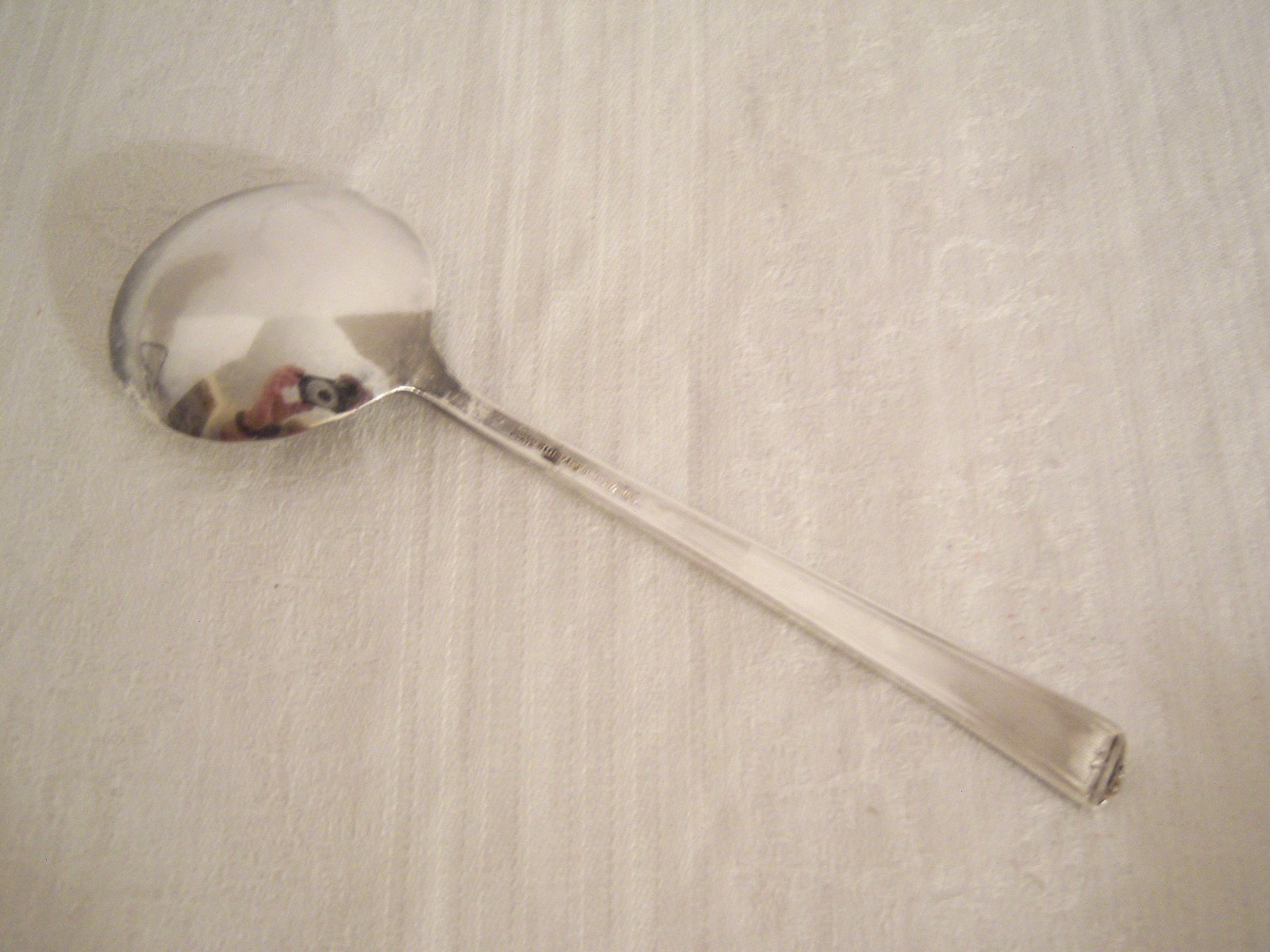 ANTIQUE VINTAGE HOLMES & EDWARDS 5.5" JELLY/SAUCE SPOON ~ CENTURY PATTERN ~ 1923