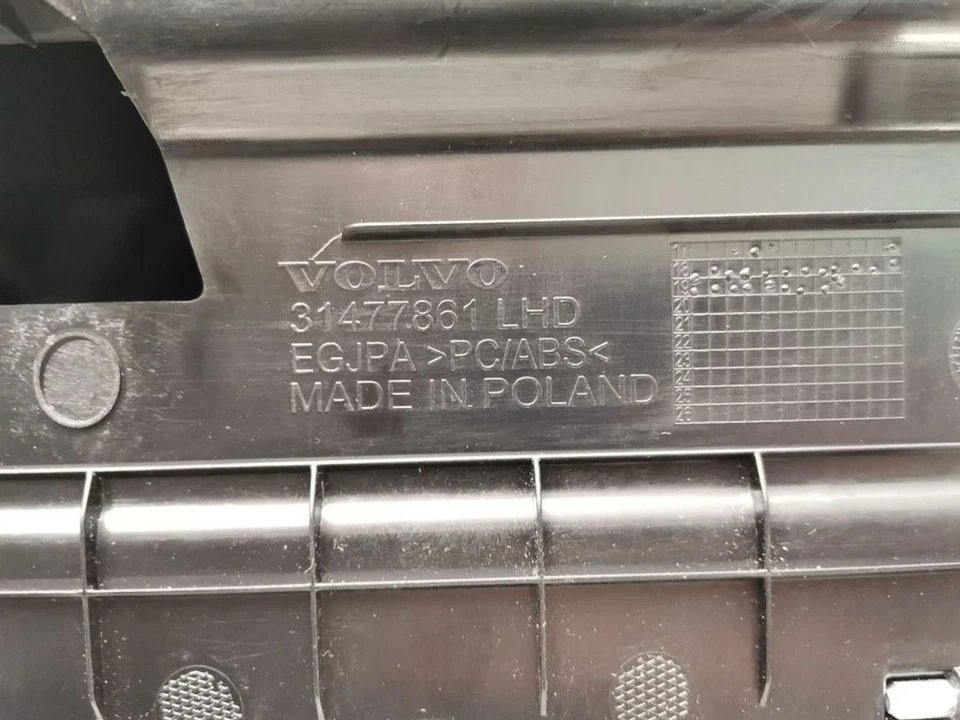 Guantera Volvo V60 2020 31467497 Foto 3 de 4