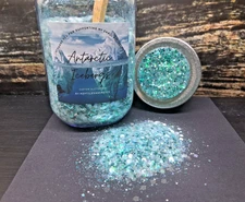 Antarctic icebergs sparkling Glitter Mix (2oz) by ReptilesAndResin glitter