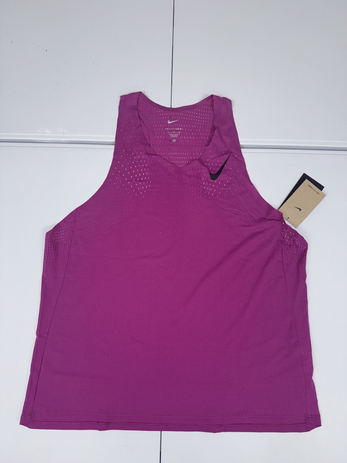 Nike AeroSwift Men's Dri-FIT ADV Running Singlet Size XL Hot Fuchsia FN4231-518