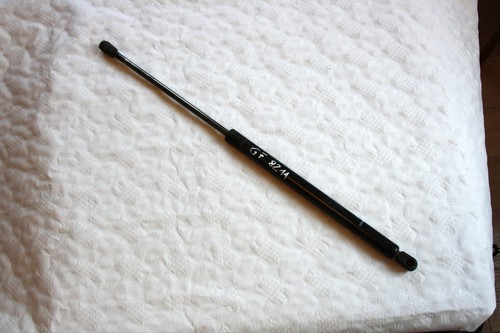 Original VW T4 Bus Gasfeder Heckklappendämpfer 701829331F VW Lifter GF8211