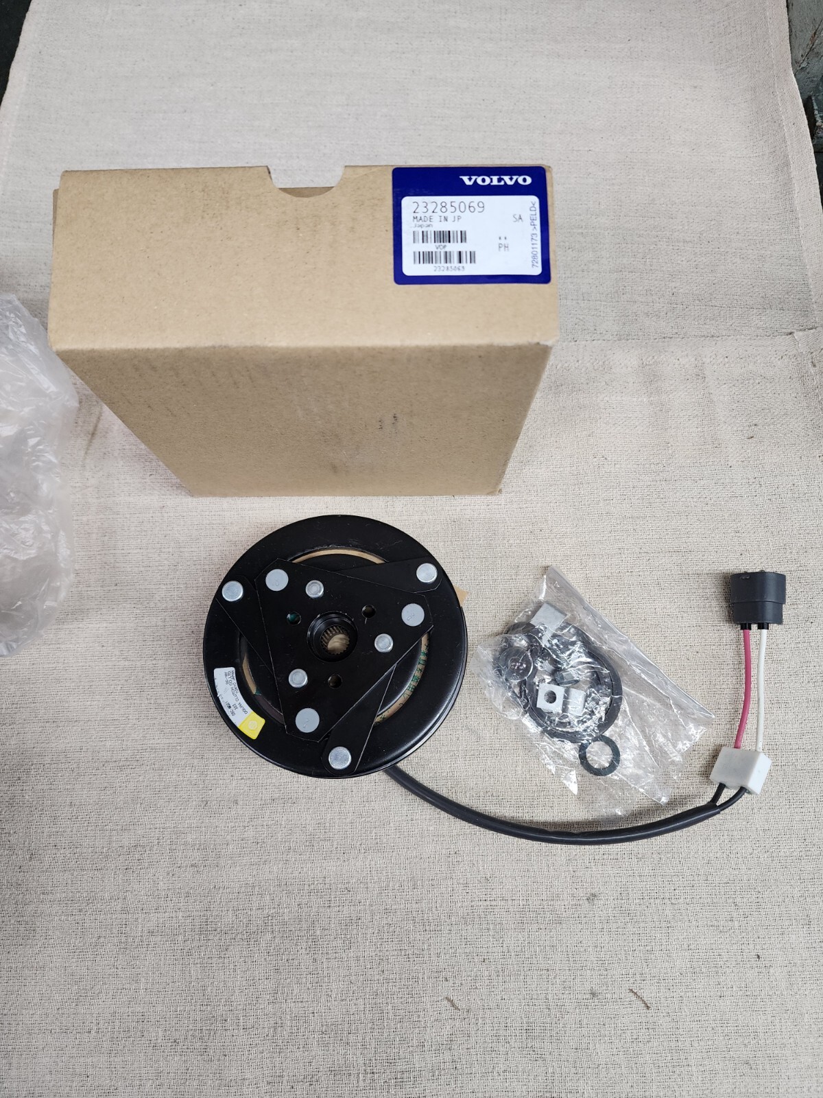 VOLVO PENTA KAD KAMD 32 42 43 44 300 D4 KOMPRESSOR SUPERCHARGER CLUTCH 23285069