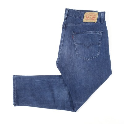 levis skate pleated