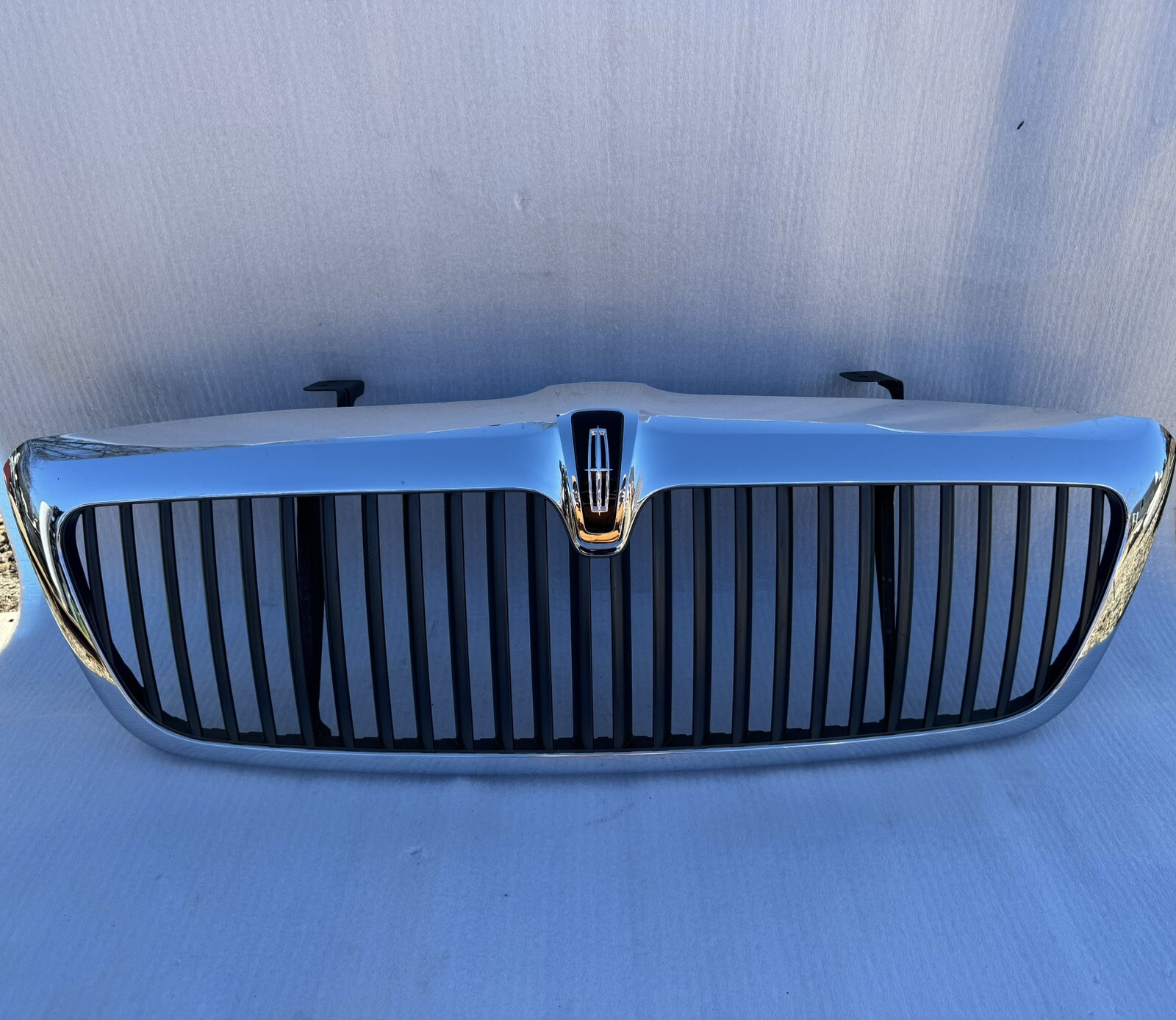 OEM 2003-2005 Lincoln Aviator Front Grille Grill Assembly Chrome G3
