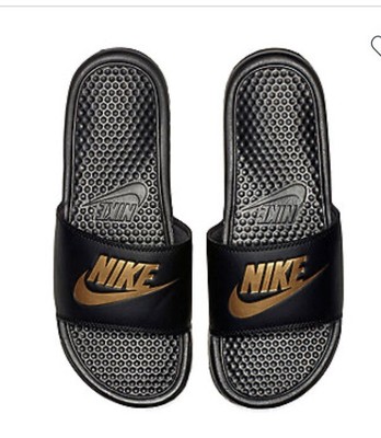 nike flip flops size 9