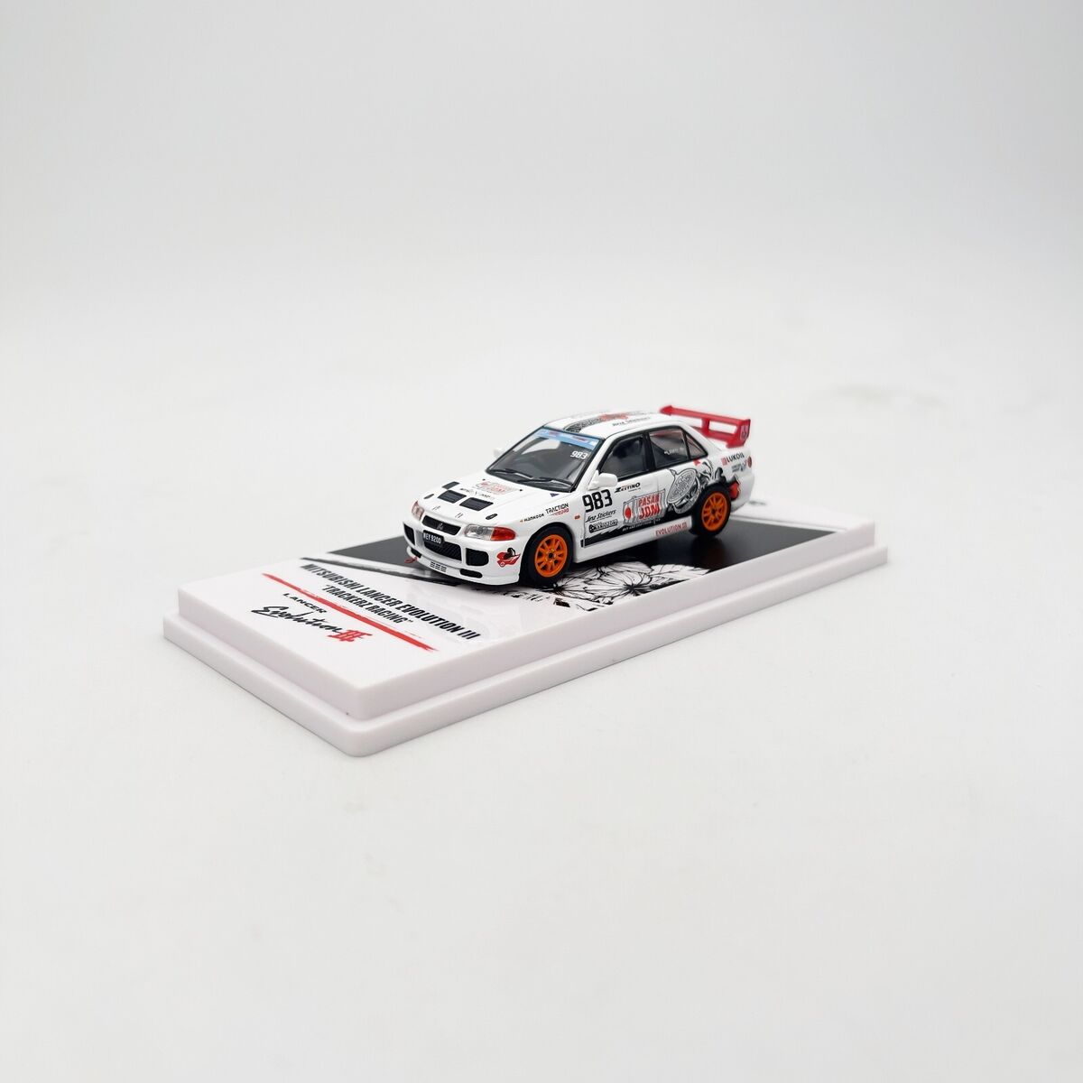 INNO64 1:64 Mitsubishi Lancer Evo III INNO64 1:64 Mitsubishi Lancer Evo III