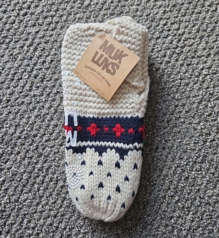 Muk Luks Knit Bootie Women's Size S/M 5-7 Vintage Collection Socks Grips Cream