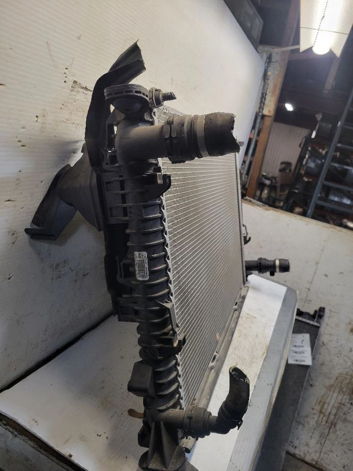 Radiador principal compatible con 08-17 AUDI S5 1688545 Foto 3 de 4