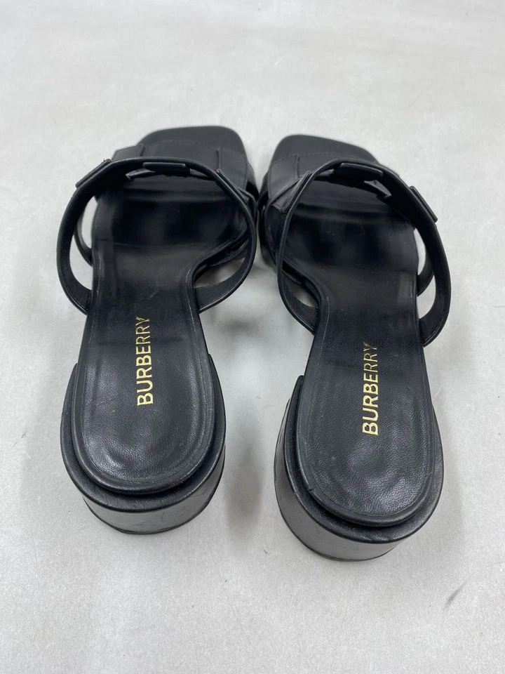 Sandália de couro preta Burberry Lyna W 6.5 - Imagem 4 de 4