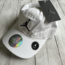 NEW WITH TAGS JORDAN BOYS YOUTH WHITE HAT YOUTH