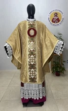 GOLD GOTHIC DAMASK VESTMENT CHASUBLE & STOLE ( Baby Jesus)