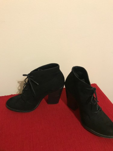 Call It Spring Black Size 9 Suede Boots 3 1/2 Chunky Heel - Picture 3 of 8