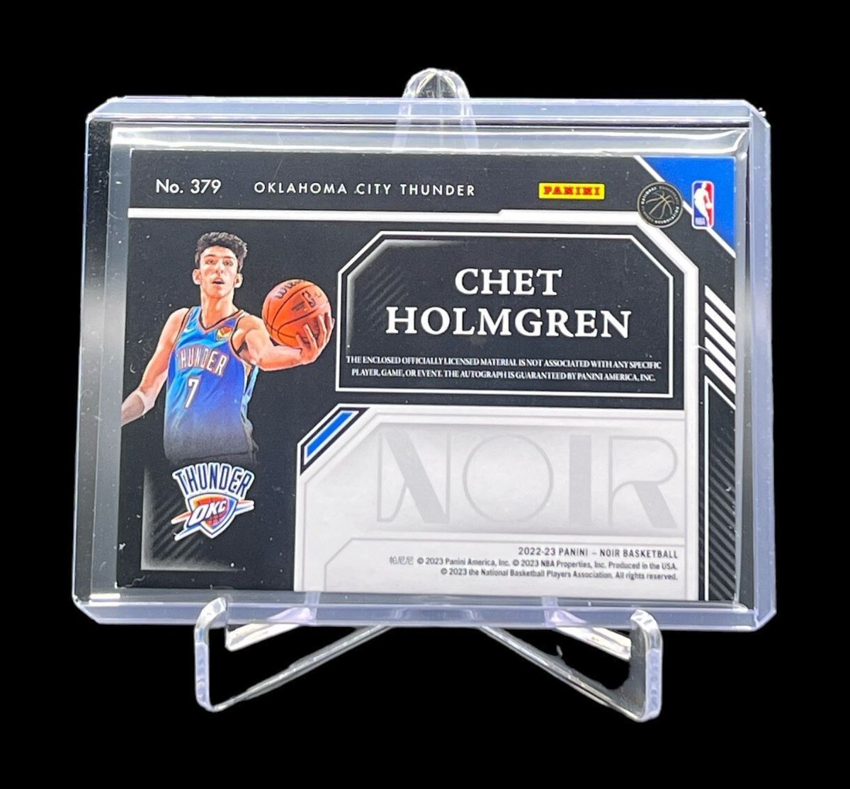 2022-23 Panini Noir Chet Holmgren Rookie Patch Auto /99 #379 OKC
