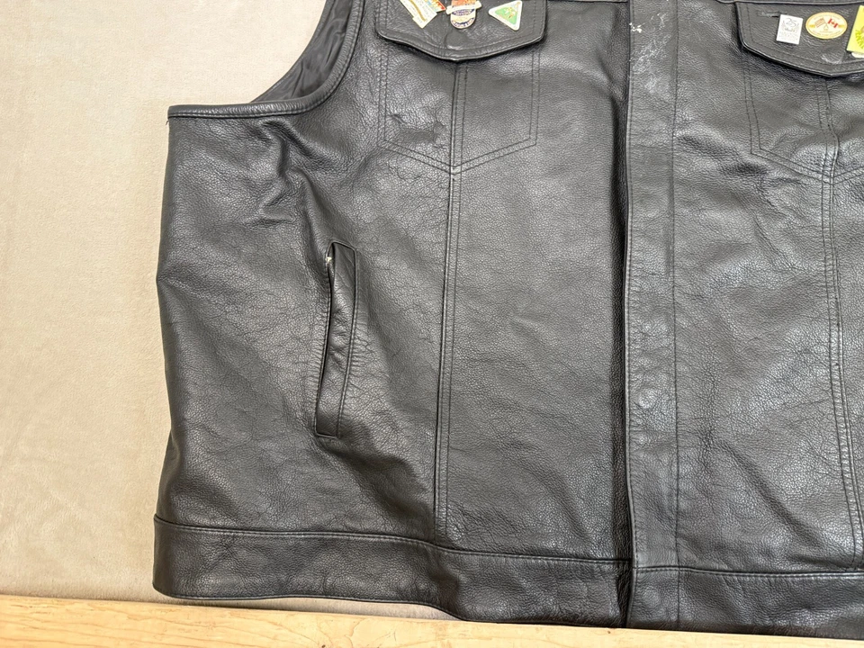 复古 FMC 真皮摩托车背心 - 黑色带针金翼 8X 码 — 第 3/4 张图片