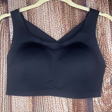 Lululemon Athletica Racerback Sports Bra Crop Top Padded Size 36C Black EUC