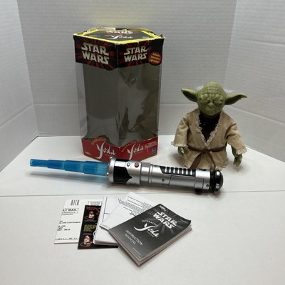 Vintage 2000 Hasbro Star Wars Interactive Yoda and Lightsaber Tiger   READ
