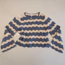 LC Lauren Conrad Sz XL Two Tone Cheveron Blue White Sweater Bell Sleeves Soft