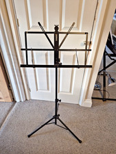 Music Stand - Bespeco - Fully Height Adjustable - Tripod Base