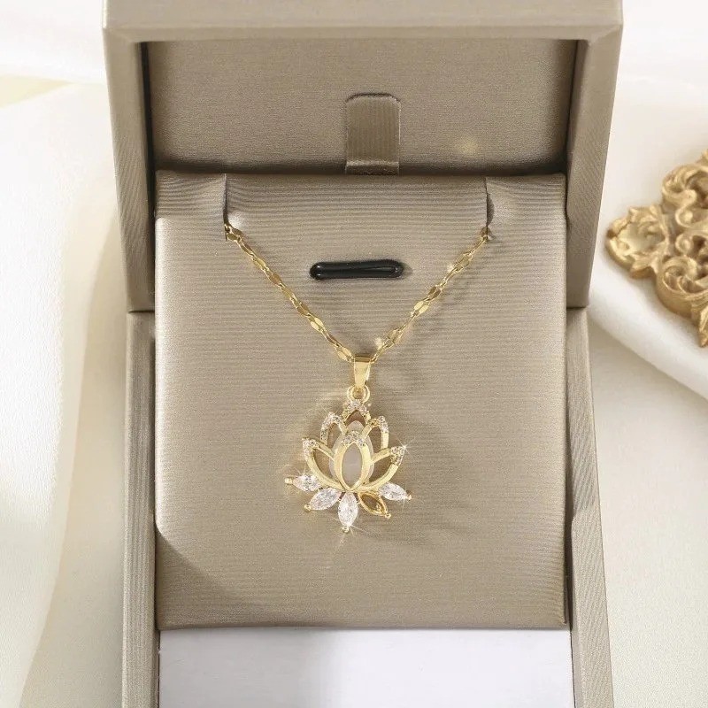 Women Necklace Love Lotus Pendant Charm 18k Gold Plated Chain - Product main view