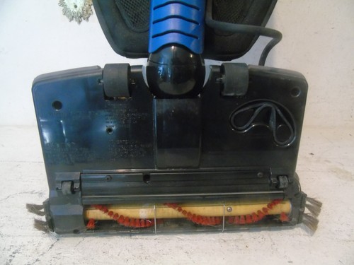 Oreck Vacuum - Picture 9 of 12