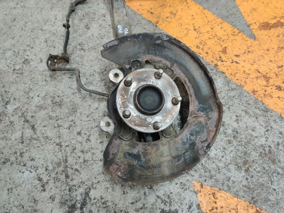 2006 LEXUS GS300 3.0 PETROL RIGHT FRONT WHEEL HUB STEERING KNUCKLE 89542-30260 - Image 3 of 4