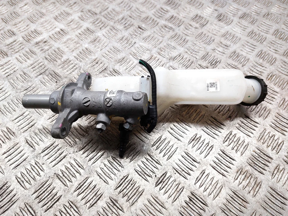 FORD ECOSPORT 2020 1.0 PETROL BRAKE MASTER CYLINDER - Image 4 of 4