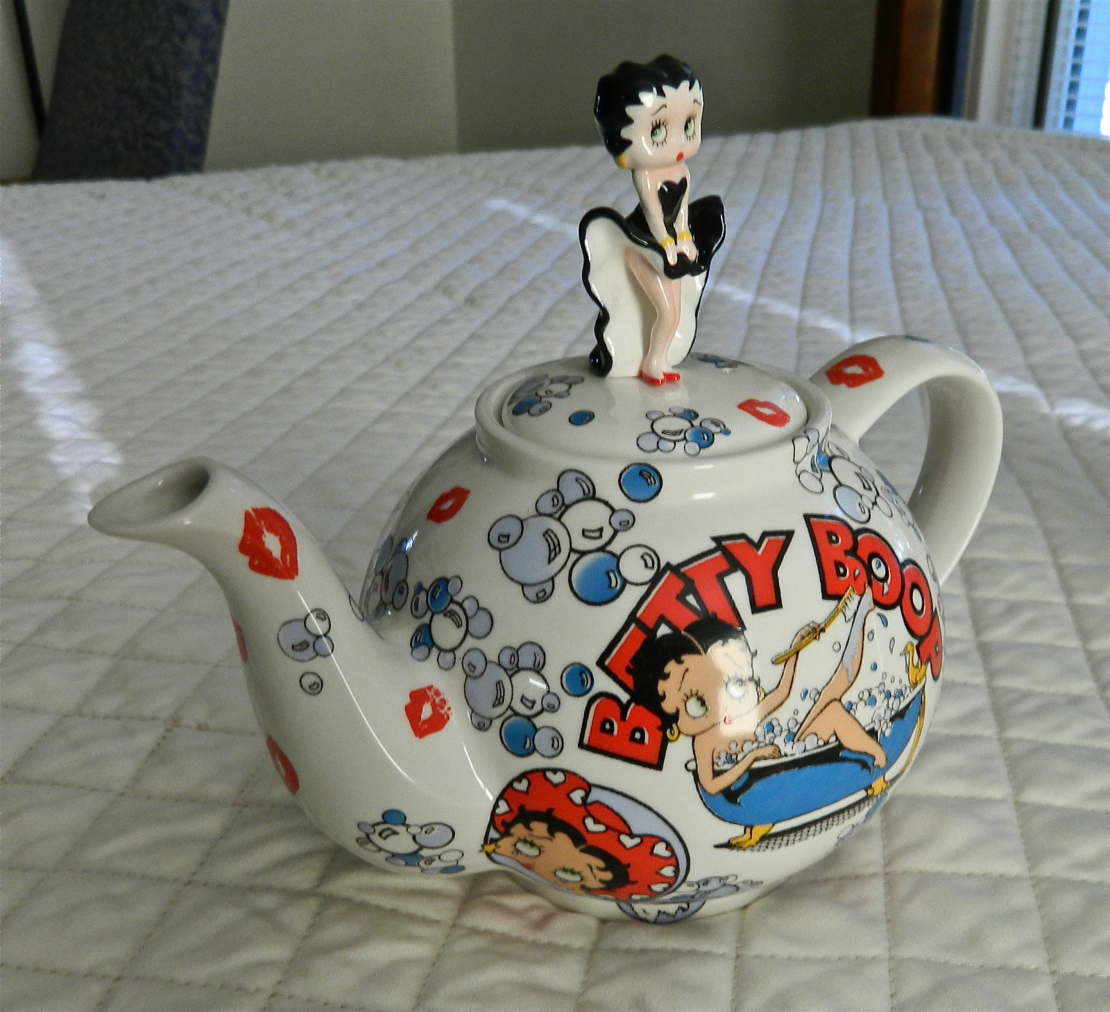 Vintage Betty Boop Ceramic Teapot!!!