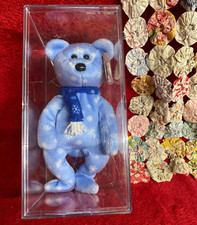 Ty Collectible Beanie Babie 1999 Holiday Bear Snowflake Design in Plastic Case