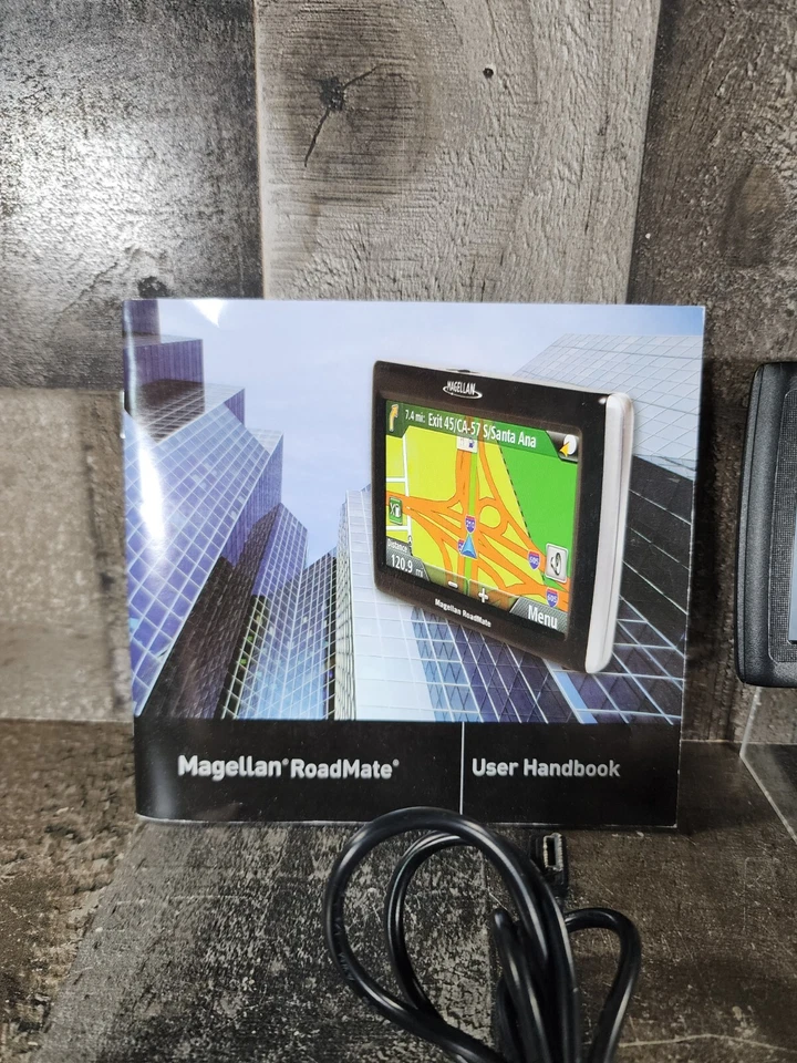 Magellan RoadMate 2055T-LM Automotive GPS - Image 4 of 4