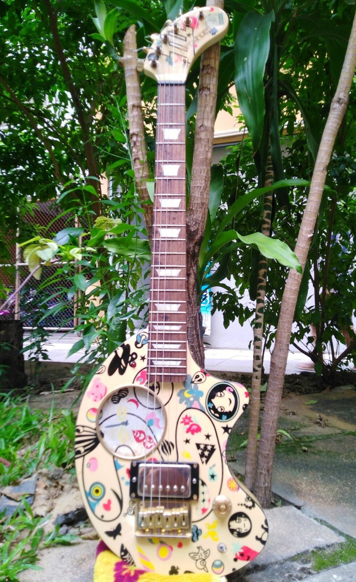 ベース FERNANDES ZO-3 Led Zeppelin III KEROKERO Electric Guitar Fernandes ZO-3 w/ Built-in Amplifier Art