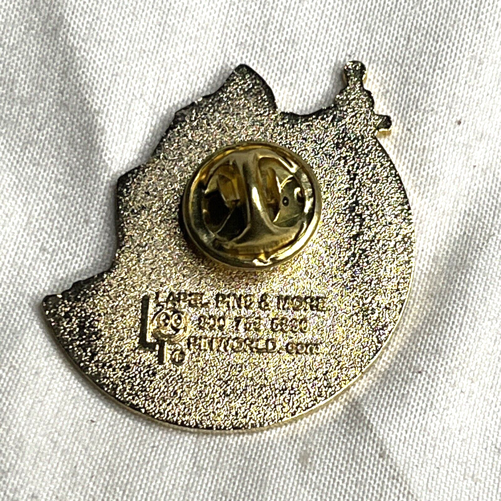 Masonic Pin Knight Crusader Sword Shield Freemasonry Fraternal Enameled Badge