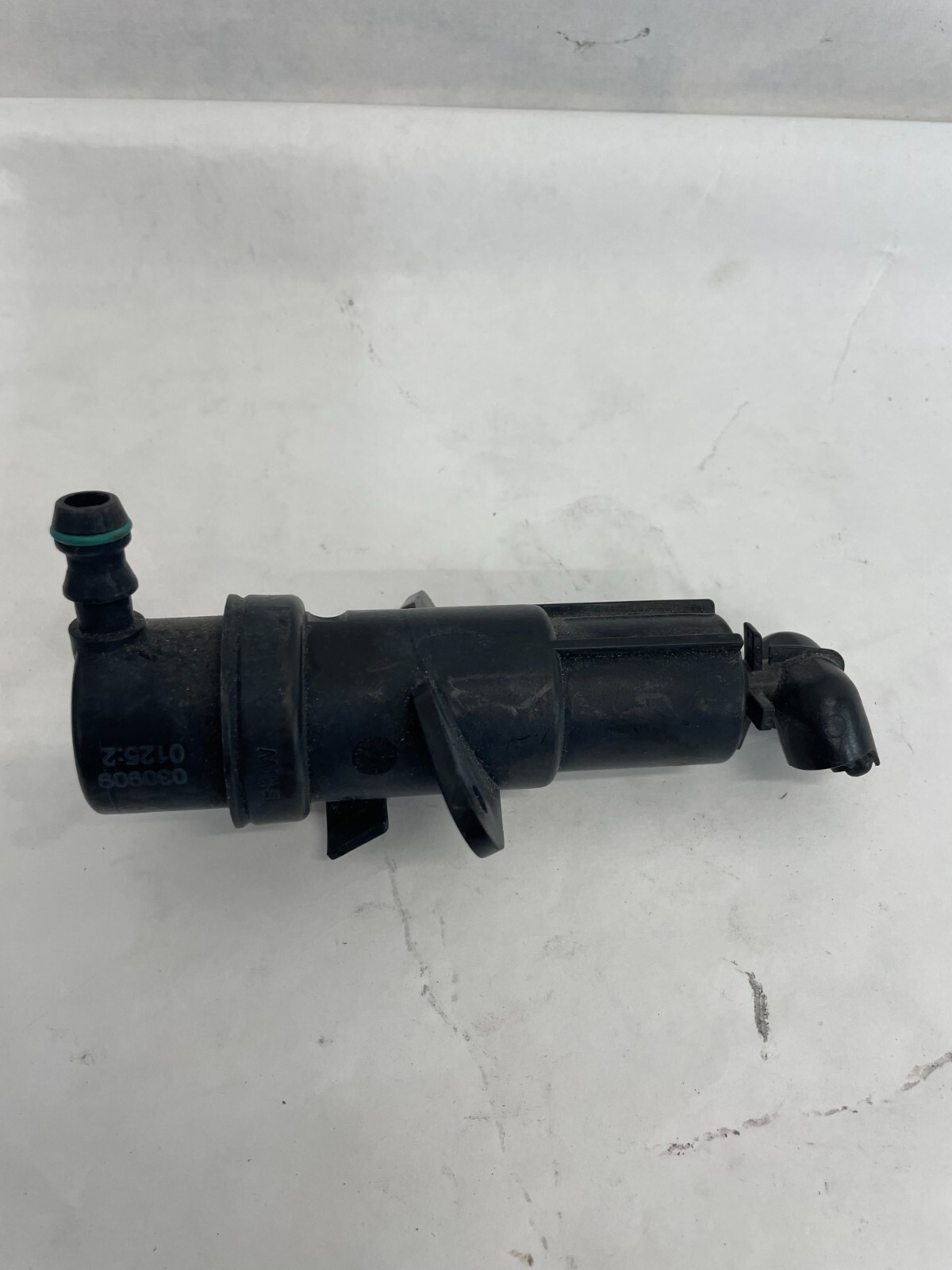 2002 - 2005 BMW E65 E66 745Li Right Side Headlight Washer Fluid 