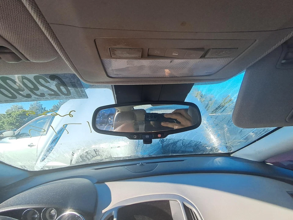 Used Front Right Door Assembly Front fits: 2013 Buick Verano Front Right Grade A — 第 4/4 张图片
